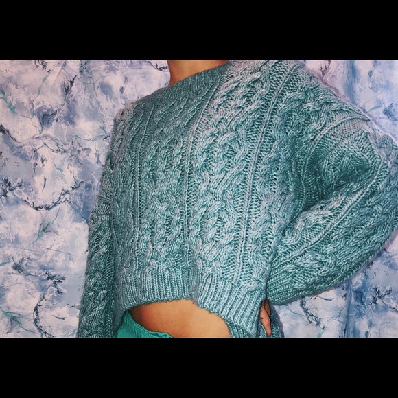 sweater! - Picture 3 of 3